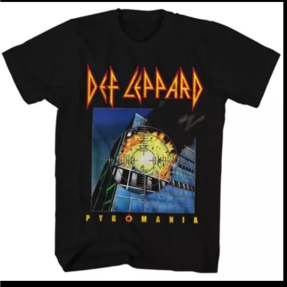 Bundle of Def Leppard shirts 1 small 4 mediums